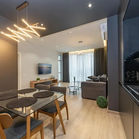 דירה Royal Tower Big Vip In Center Floor 27 קייב
